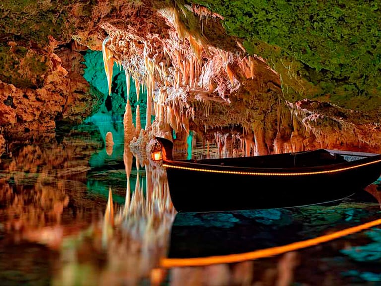 Dinosaurland y Cuevas dels Hams | Visitas Guiadas en Mallorca